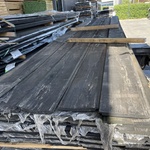 Ca. 75x Douglas wisselsponning zwart gecoat, 18x190mm, lengte 500cm